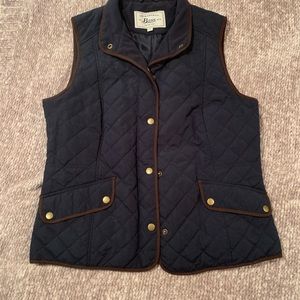 Navy puffer vest